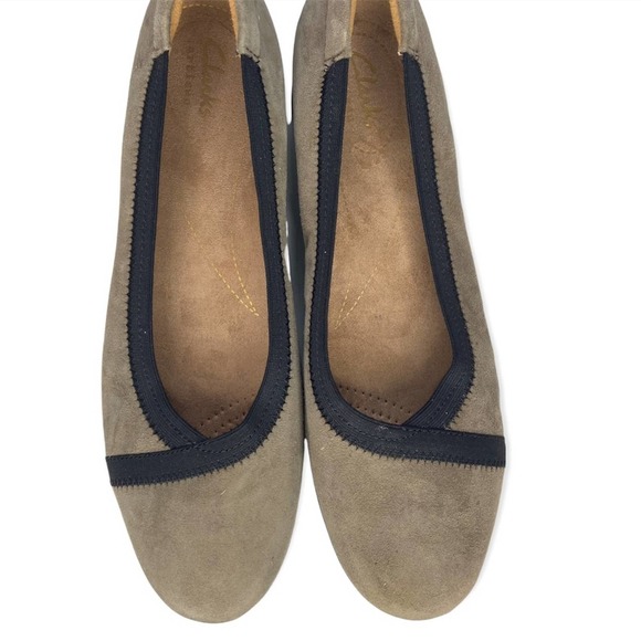 Clarks Shoes - Clarks Women's Artisan Daelyn Hill  Suede Leather Loafer Slip On Comfort Shoe 9